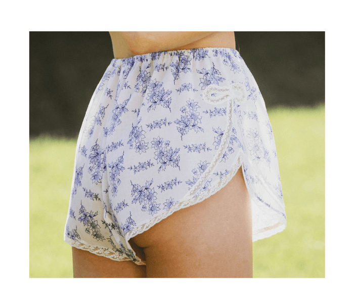 Cute bow and lace trim shorts French knickers for vintage style